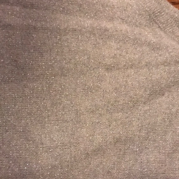 Silver crop sweater with v neck - Picture 2 of 2